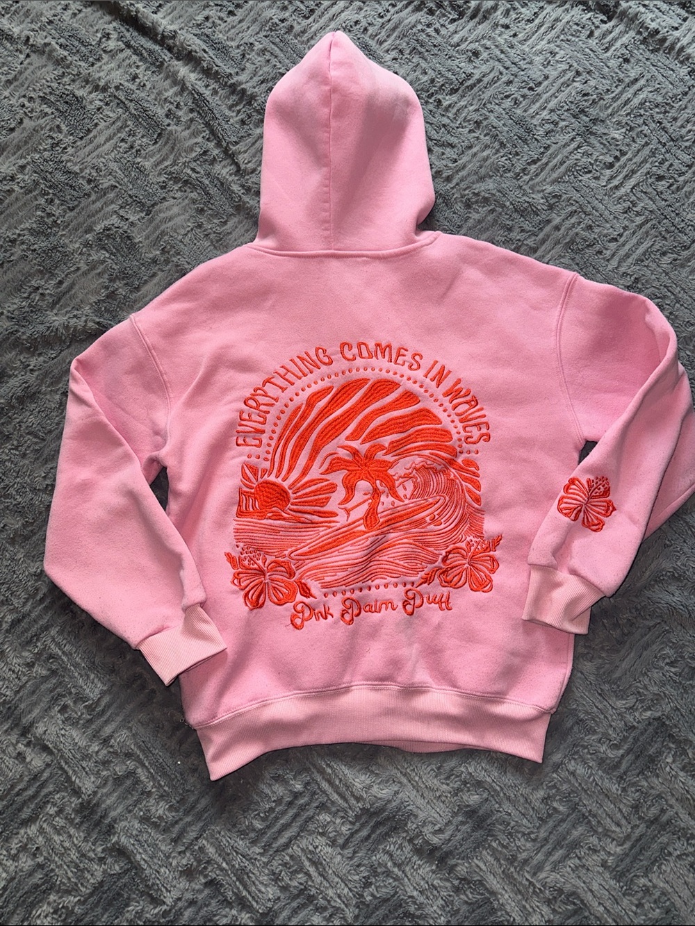 XS Pink Palm Puff* Amazon Small Sweatshirt Hoodie Everything Comes in Waves